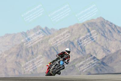 media/Dec-01-2025-Moto Forza (Mon) [[2daa91e15f]]/3-Beginner Group/Session 4 Turn 9/